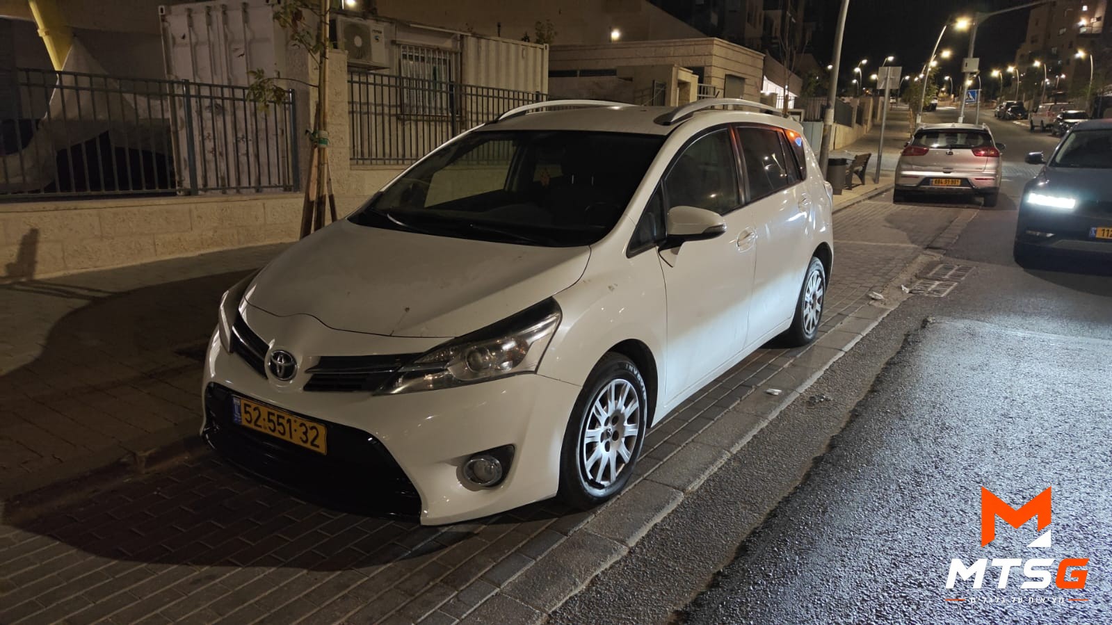 טויוטה וורסו תמונה 4