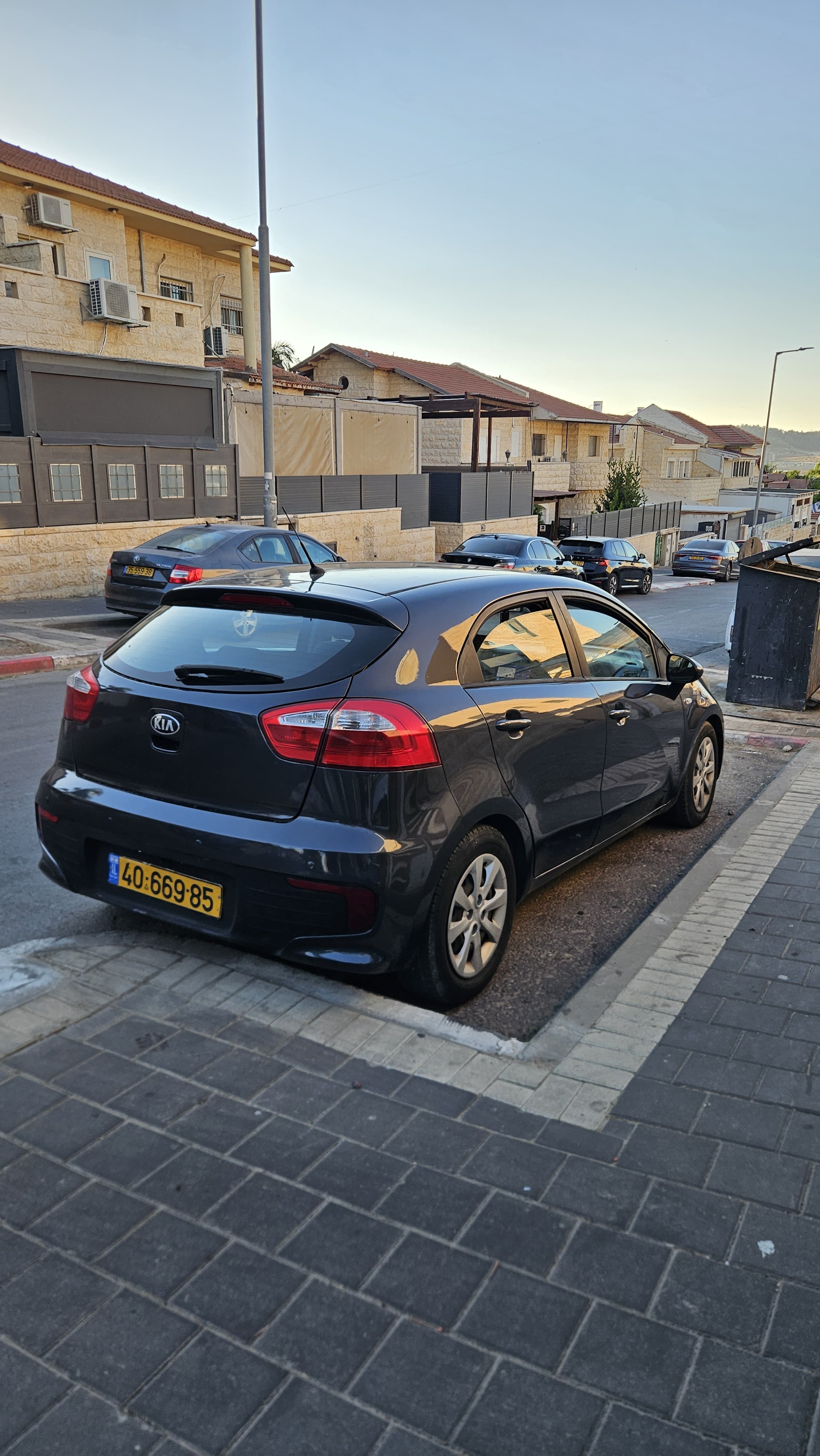קיה ריו האצ'בק תמונה 2