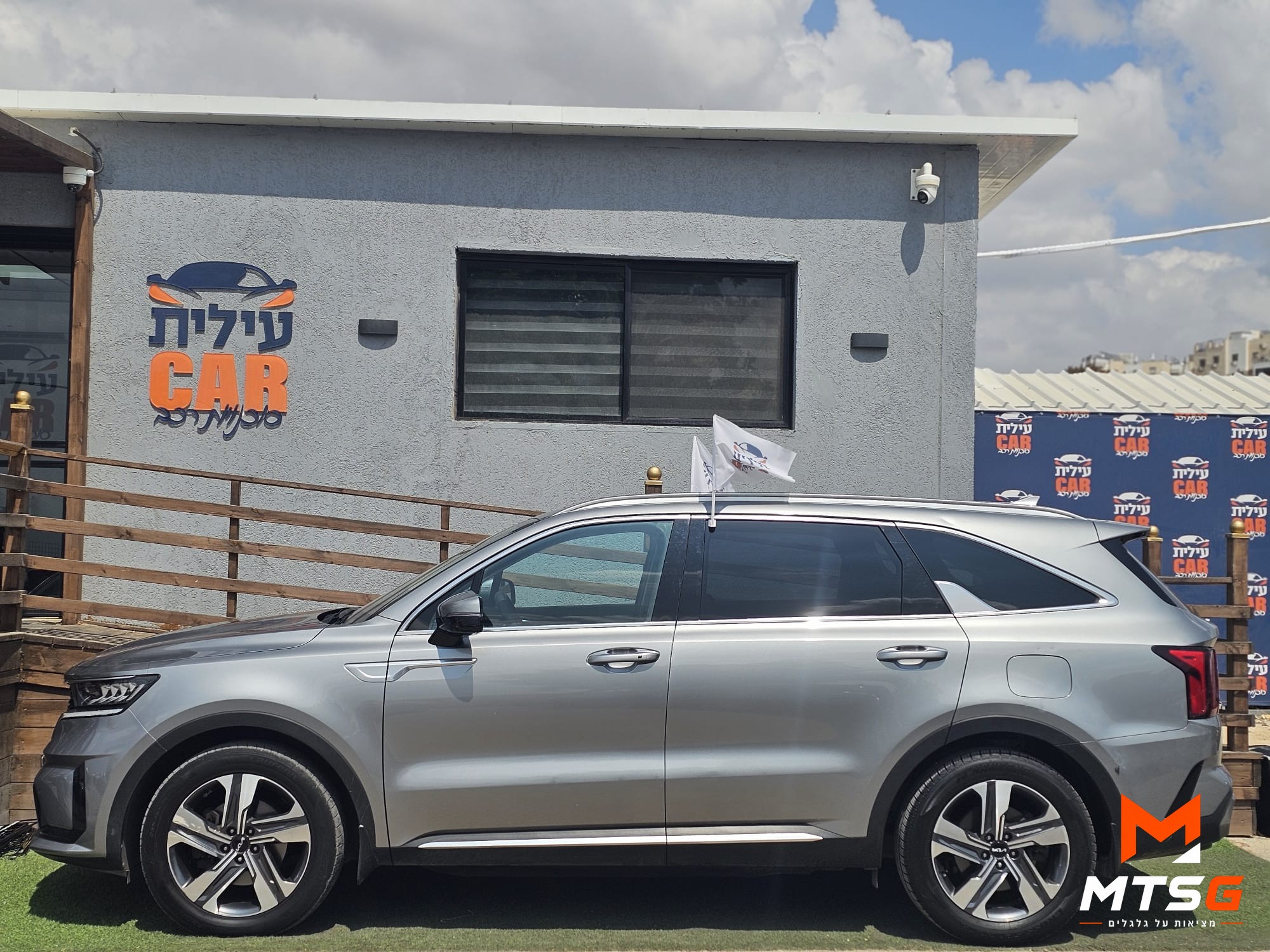 קיה סורנטו היברידי תמונה 4